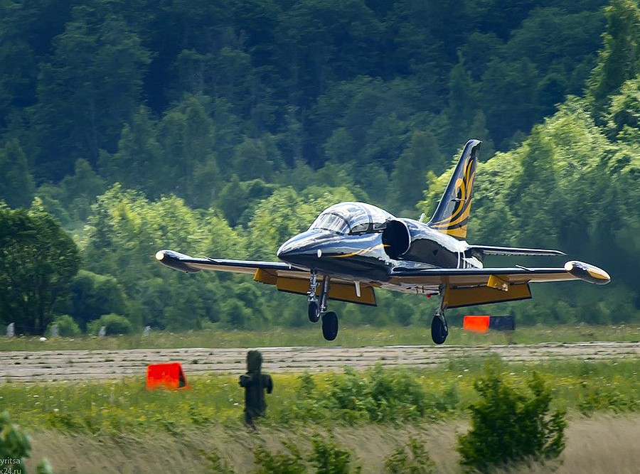 Flug mit dem Düsenjet